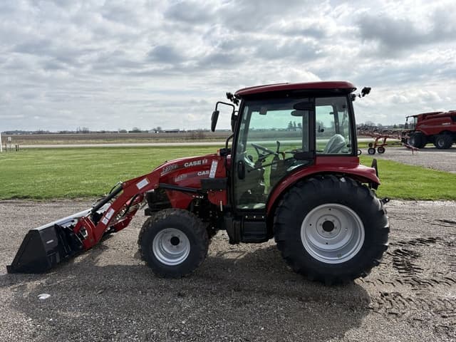 Image of Case IH Farmall 55C equipment image 1
