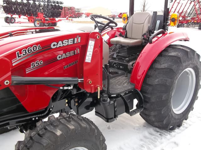 Image of Case IH Farmall 55C equipment image 3