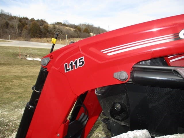Image of Case IH L115 equipment image 3