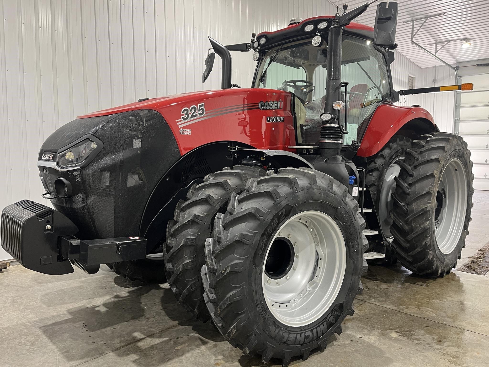 2026 Case IH Magnum 325 Equipment Image0