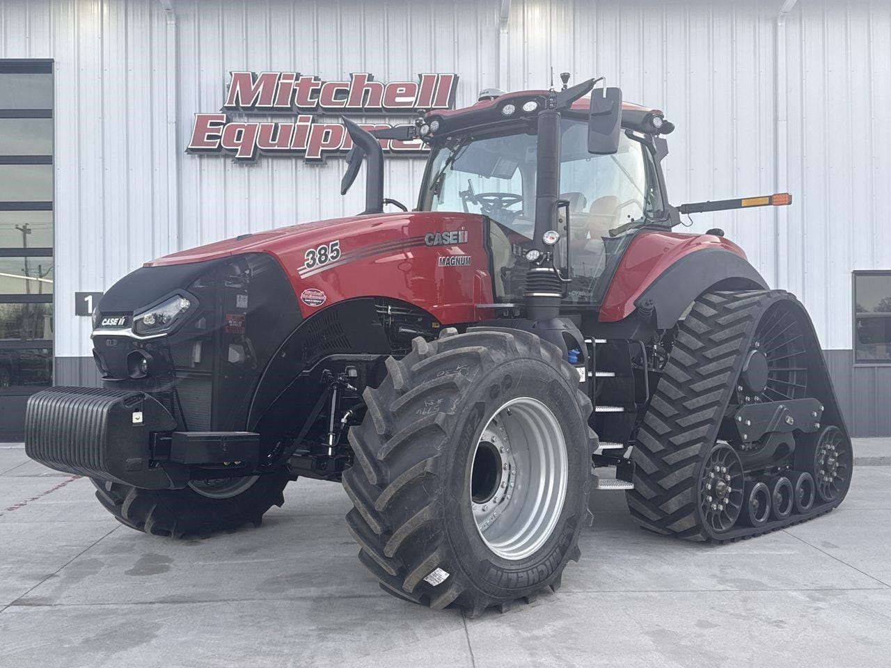 2026 Case IH Magnum 385 Rowtrac Equipment Image0