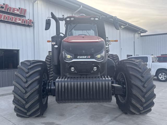 Image of Case IH Magnum 385 Rowtrac equipment image 1