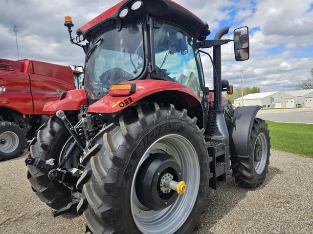 Image of Case IH Maxxum 150 equipment image 4