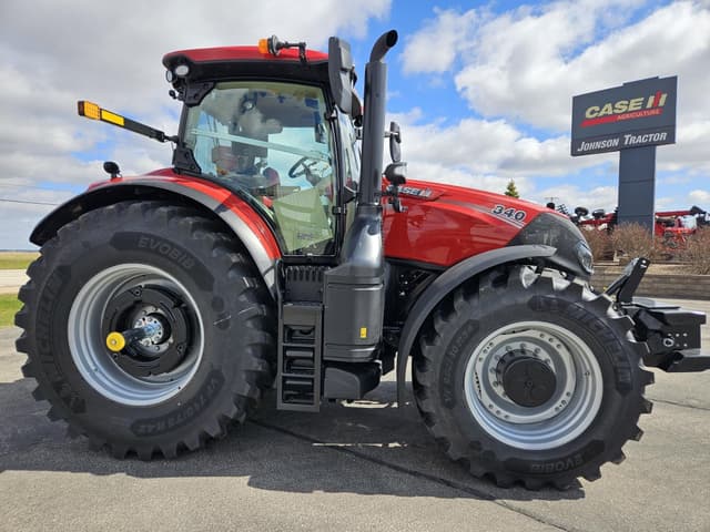 Image of Case IH Optum 340 equipment image 3