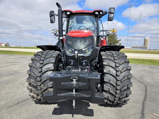 Image of Case IH Optum 340 equipment image 1