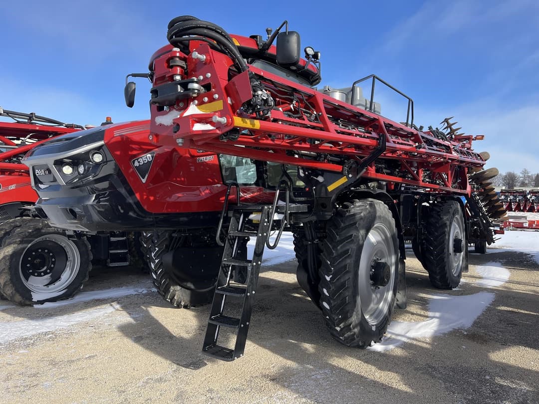 Image of Case IH Patriot 4350 Image 0