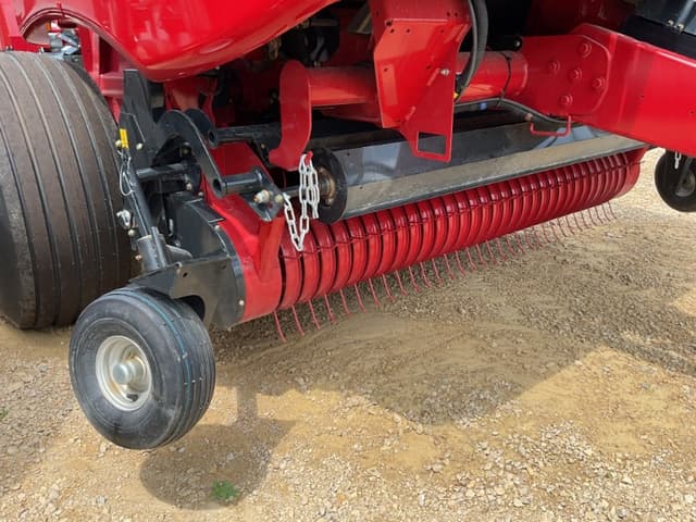 Image of Case IH RB566 equipment image 3