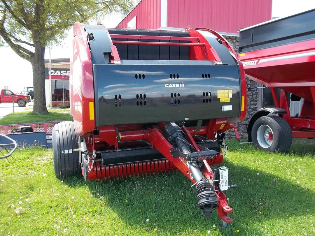 Image of Case IH RB566 Premium HD Image 1