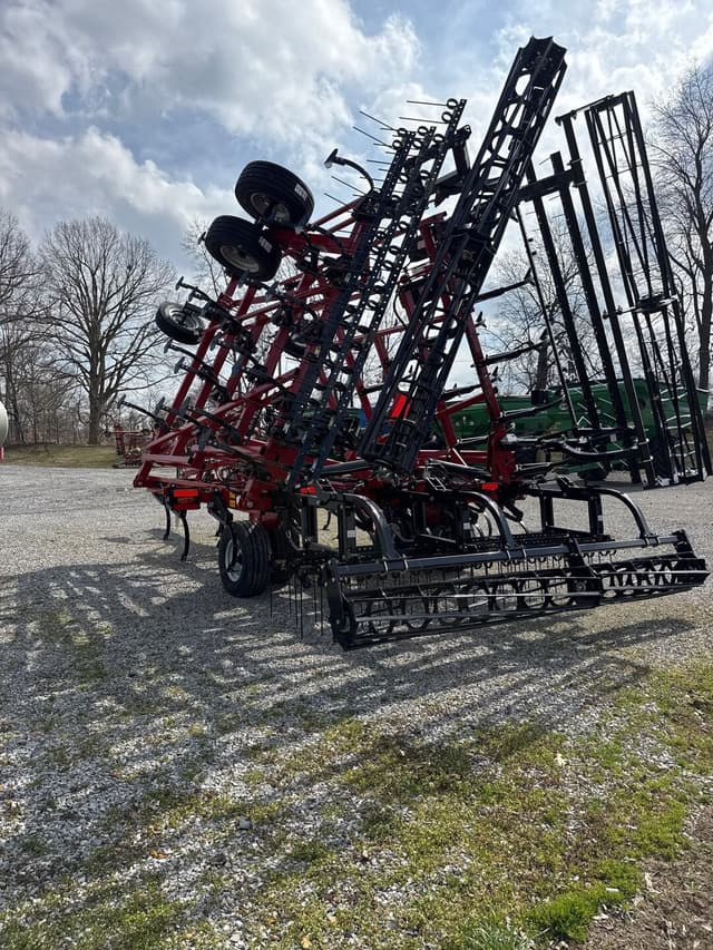 Image of Case IH Tigermate 255 equipment image 4