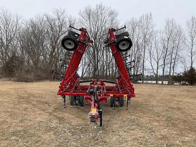 Image of Case IH Tigermate 255 equipment image 2