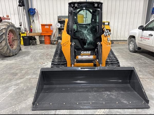 Image of Case TV450B equipment image 2