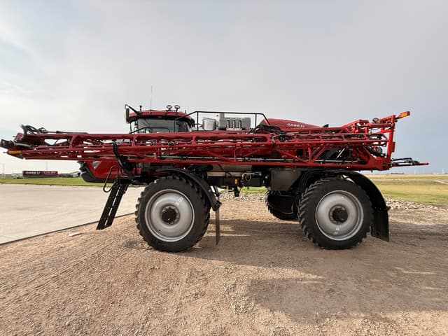 Image of Case IH Patriot 4350 equipment image 3