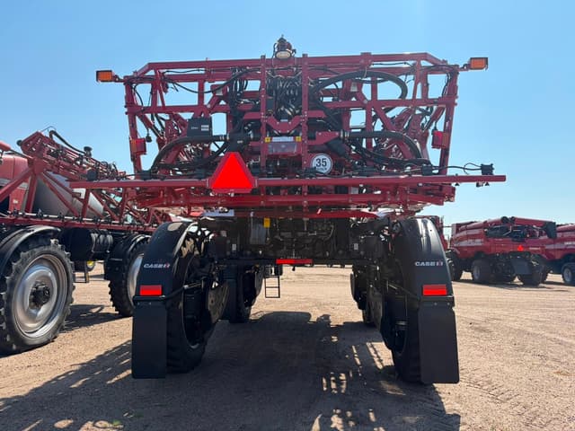 Image of Case IH Patriot 4350 equipment image 4