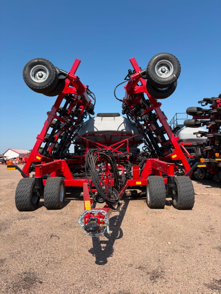 Case IH 550T Equipment Image0