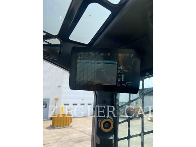 Image of Caterpillar 255 equipment image 4