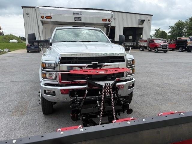 2026 Chevrolet 6500HD Equipment Image0