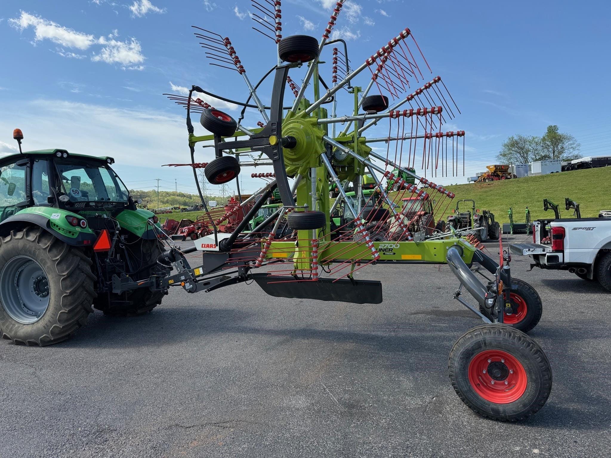 2026 CLAAS Liner 2700 Equipment Image0