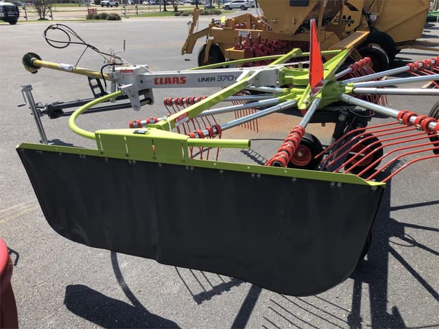 Image of CLAAS Liner 370T equipment image 3