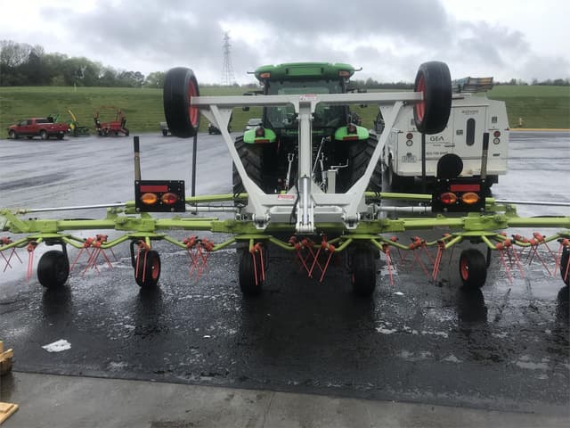 Image of CLAAS Volto 900T equipment image 1