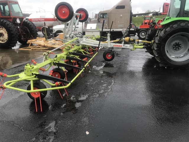 Image of CLAAS Volto 900T equipment image 2