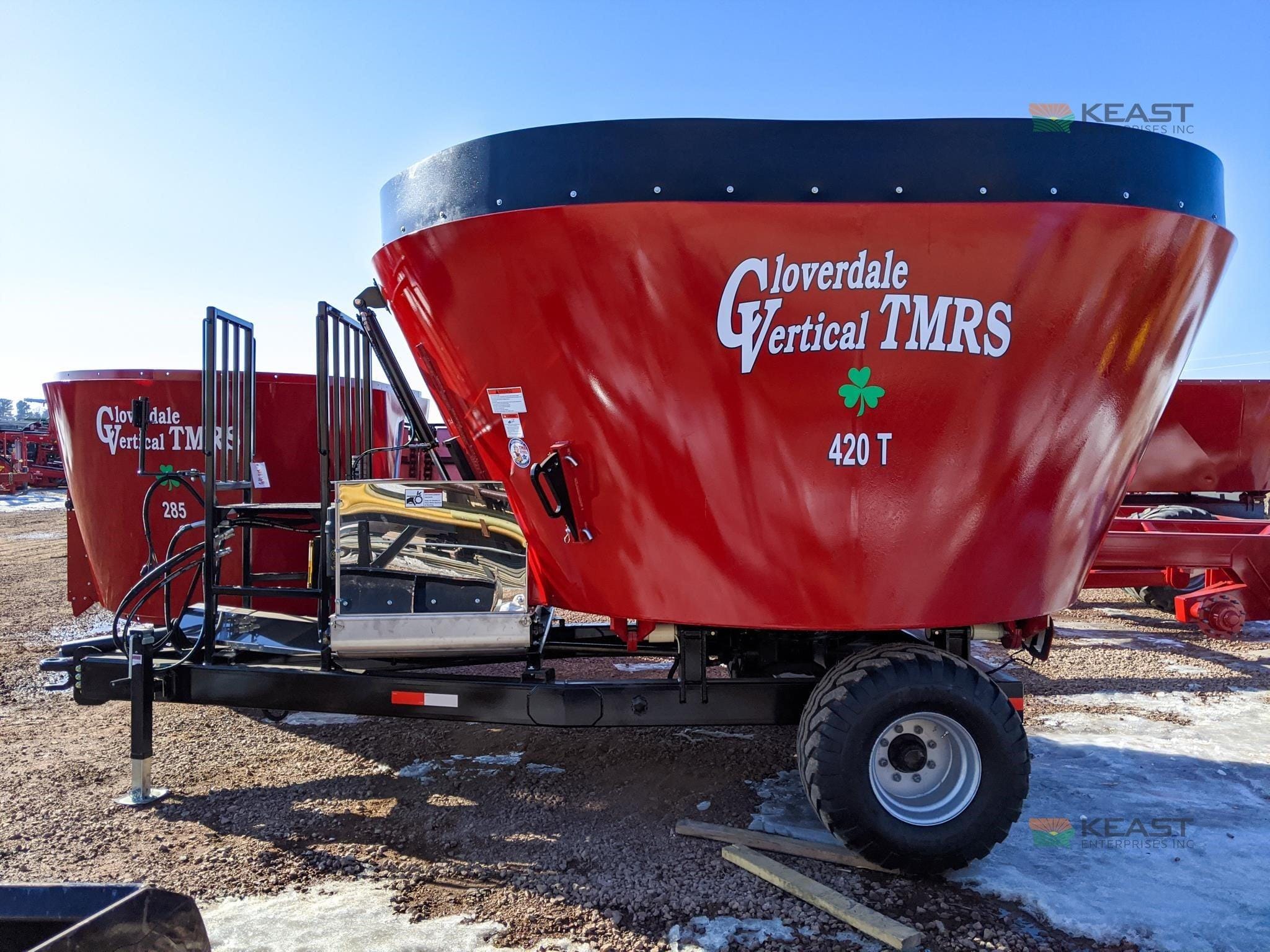 2026 Cloverdale 420T Equipment Image0