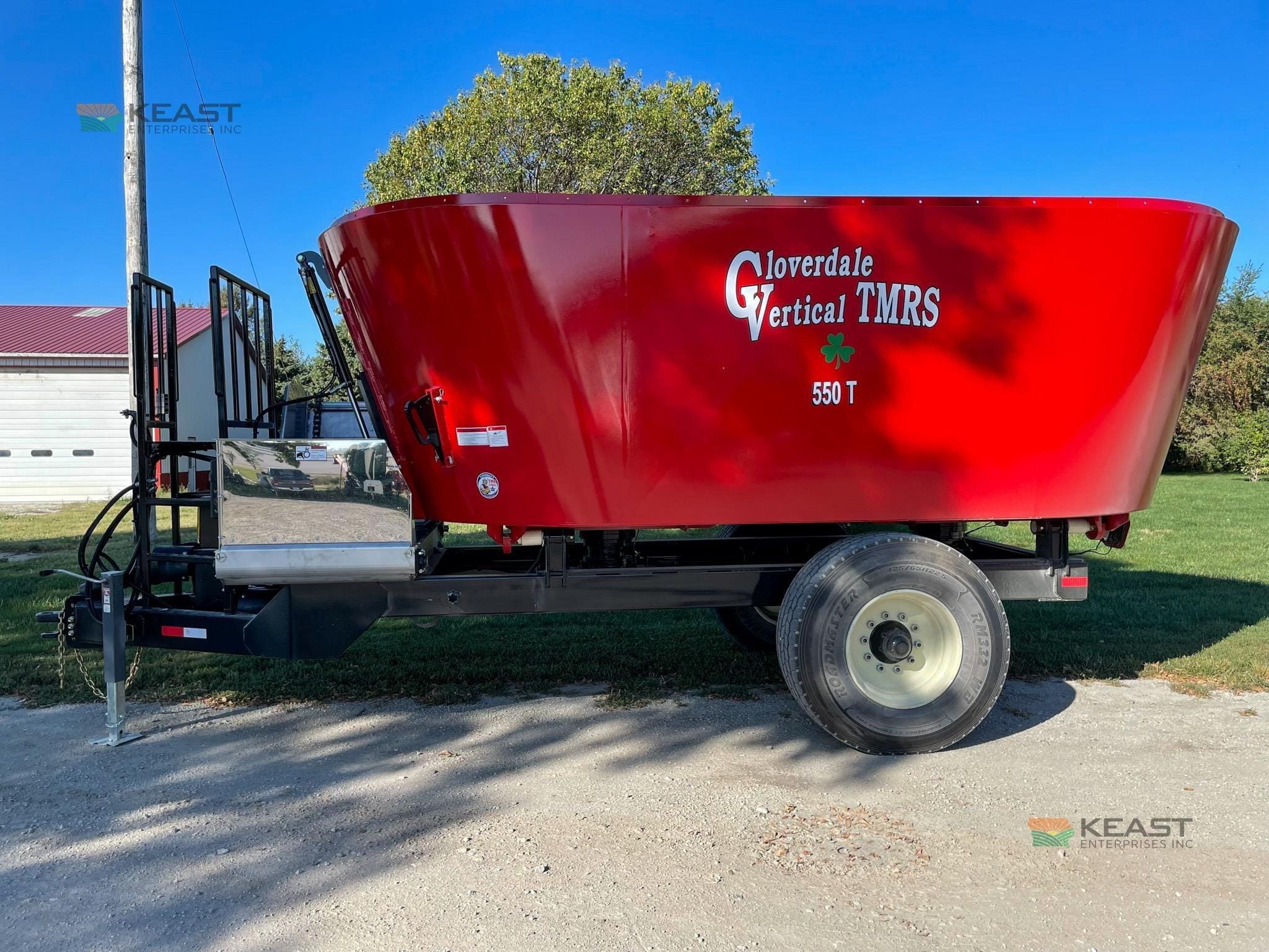 2026 Cloverdale 550T Equipment Image0