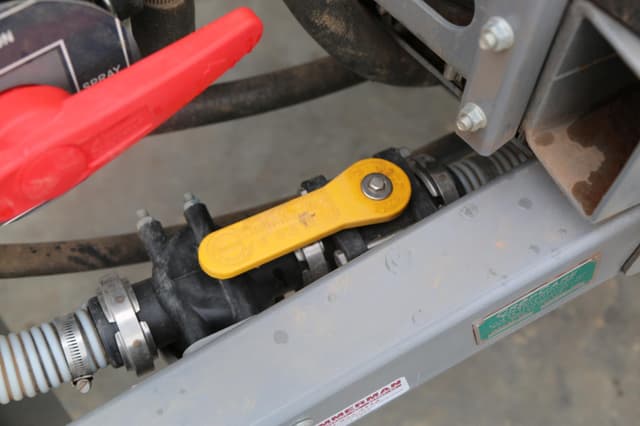 Image of Crop Care AGX750 equipment image 4