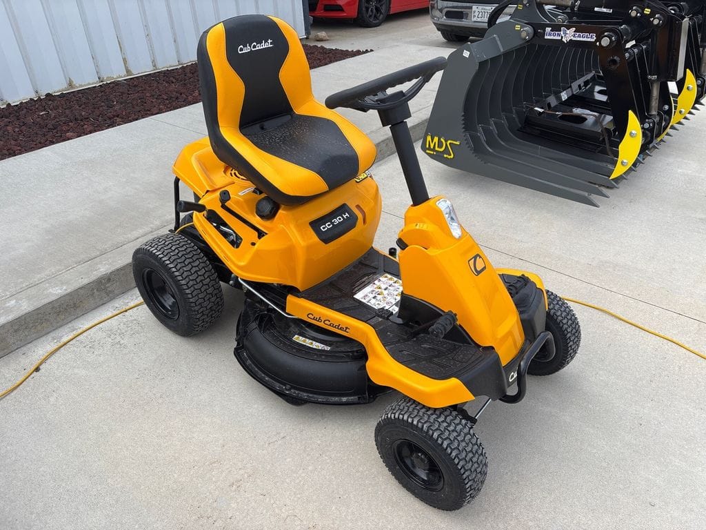 2026 Cub Cadet CC30H Equipment Image0