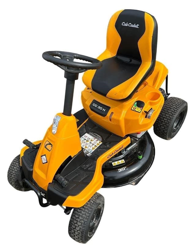 Image of Cub Cadet CC30H equipment image 1