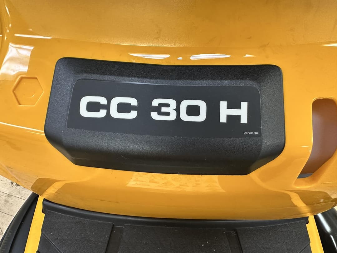 Image of Cub Cadet CC30H Image 1