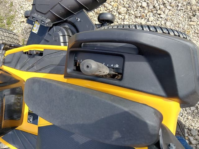 Image of Cub Cadet XT2 GX54D equipment image 2