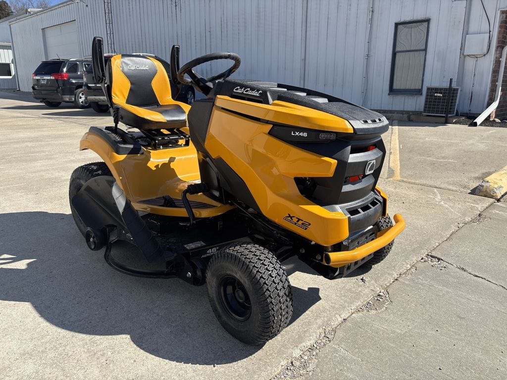 2026 Cub Cadet XT2 LX46 Equipment Image0