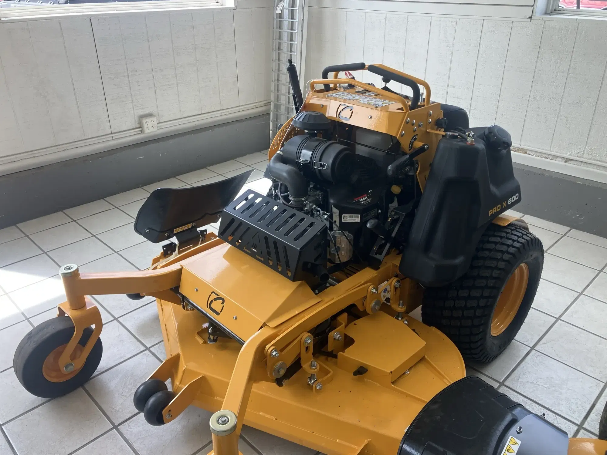 2026 Cub Cadet Pro X 660 Equipment Image0