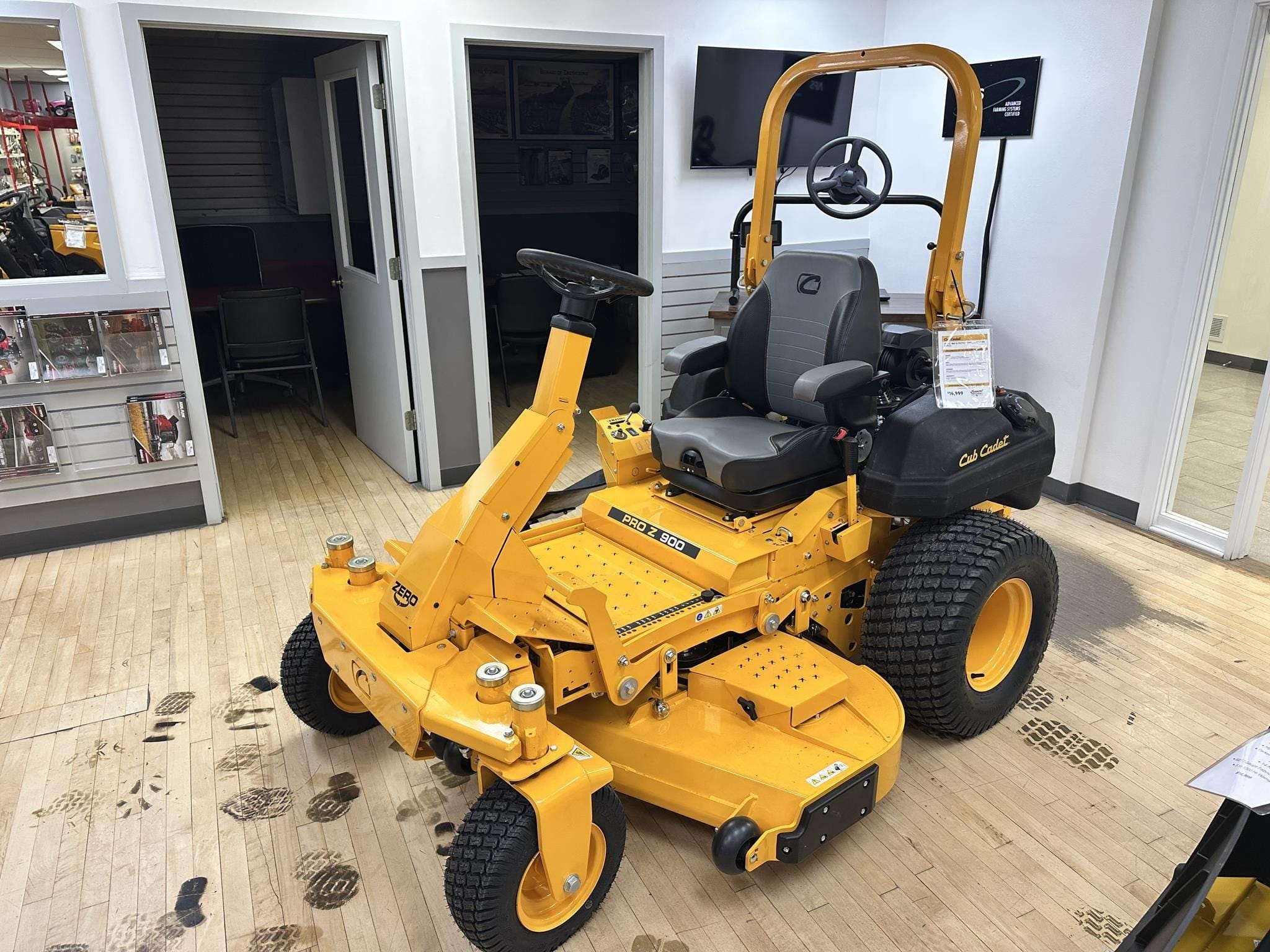 2026 Cub Cadet Pro Z 960S Equipment Image0
