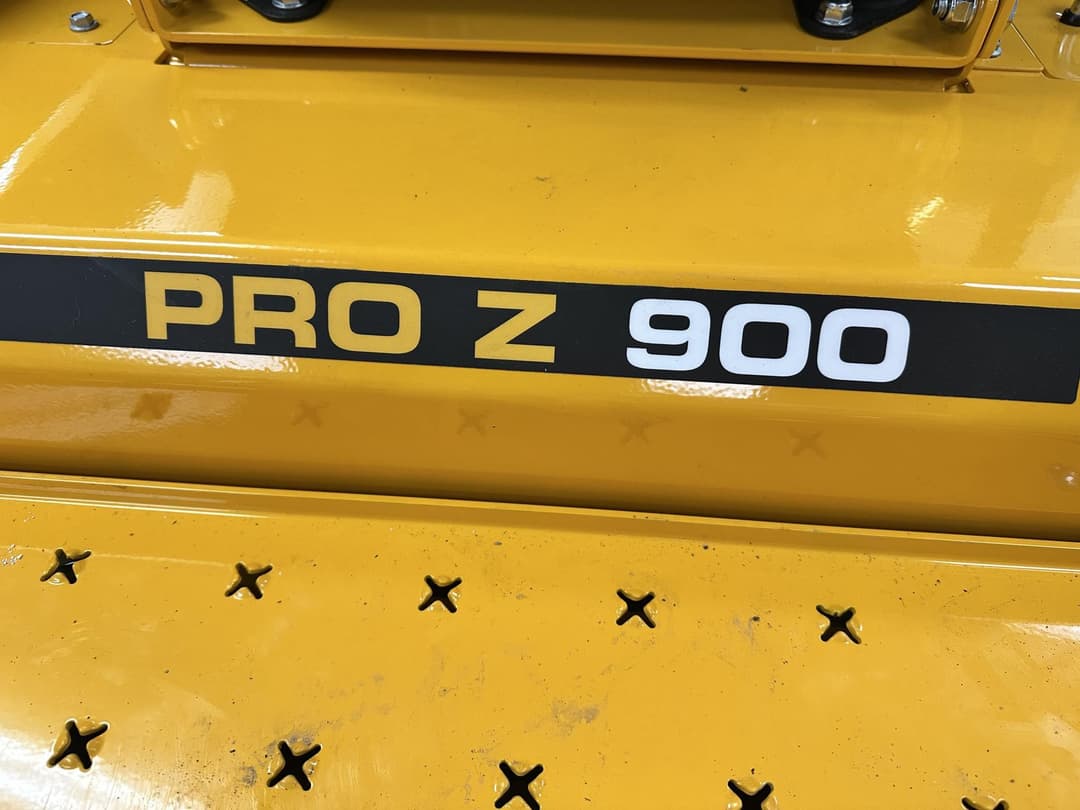 Image of Cub Cadet Pro Z 960S Image 1