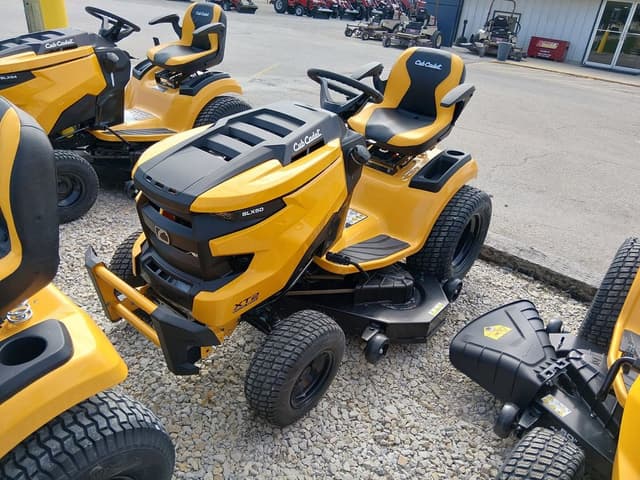 Image of Cub Cadet XT2 SLX50 equipment image 2