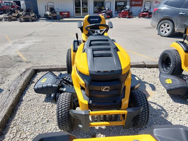 Image of Cub Cadet XT2 SLX54 equipment image 1