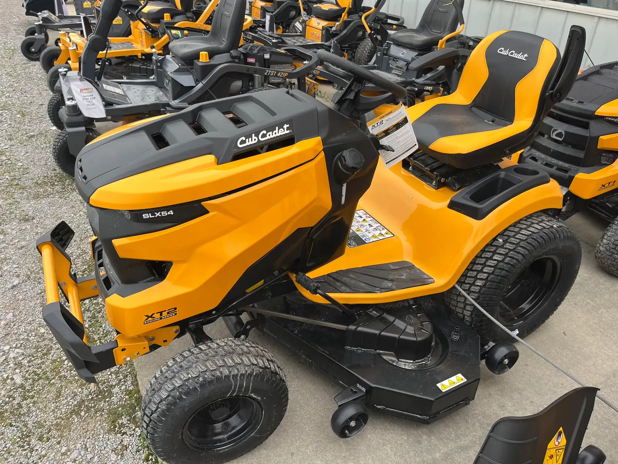 Main image Cub Cadet XT2 SLX54