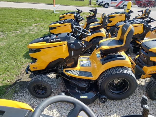 Image of Cub Cadet XT1 ST54 equipment image 1