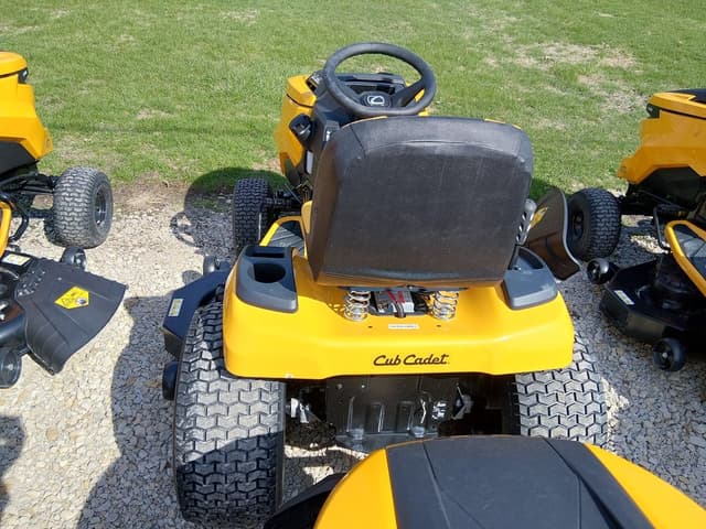 Image of Cub Cadet XT1 ST54 equipment image 3