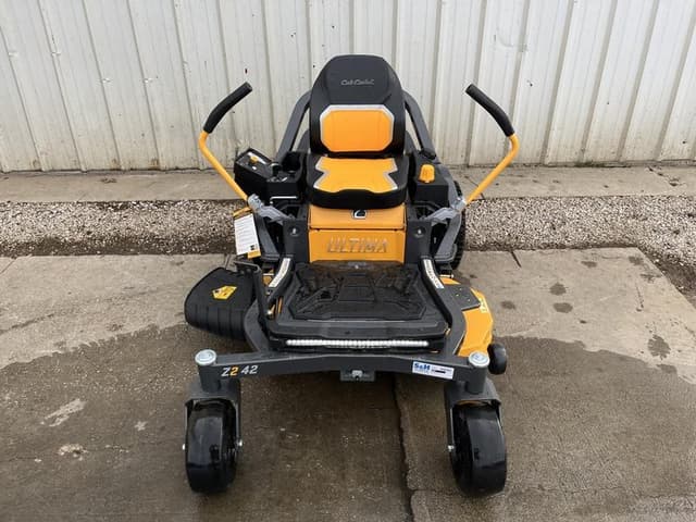 Image of Cub Cadet Z2 42 equipment image 4