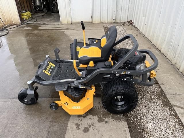 Image of Cub Cadet Z2 50 equipment image 2