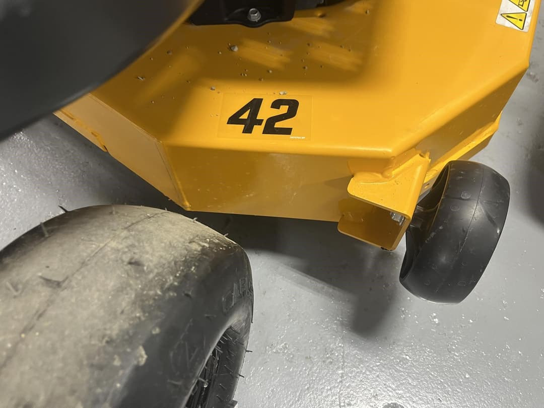 Image of Cub Cadet Z2 42 Image 1