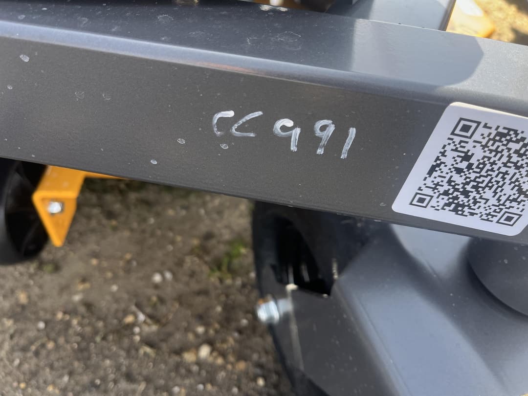 Image of Cub Cadet Z2 50 Image 1