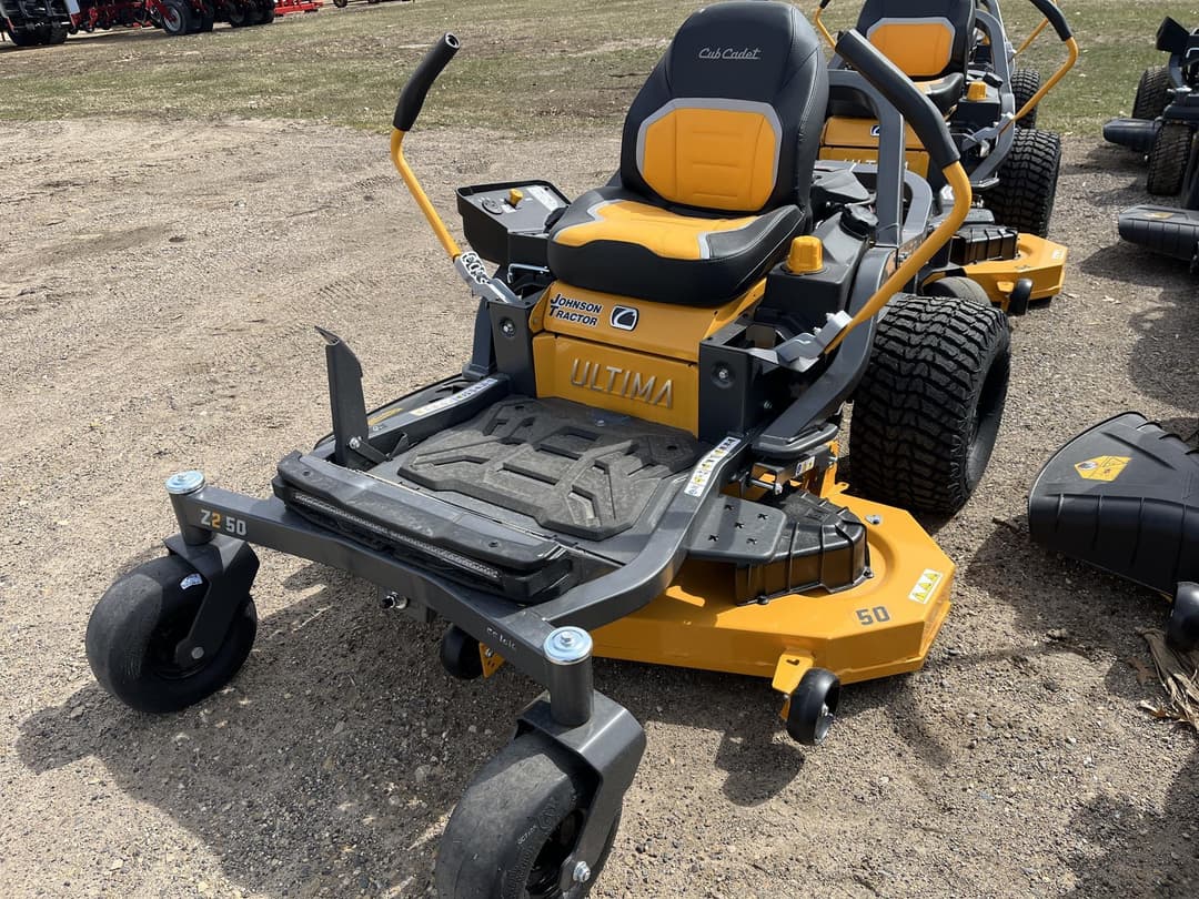Image of Cub Cadet Z2 50 Image 0