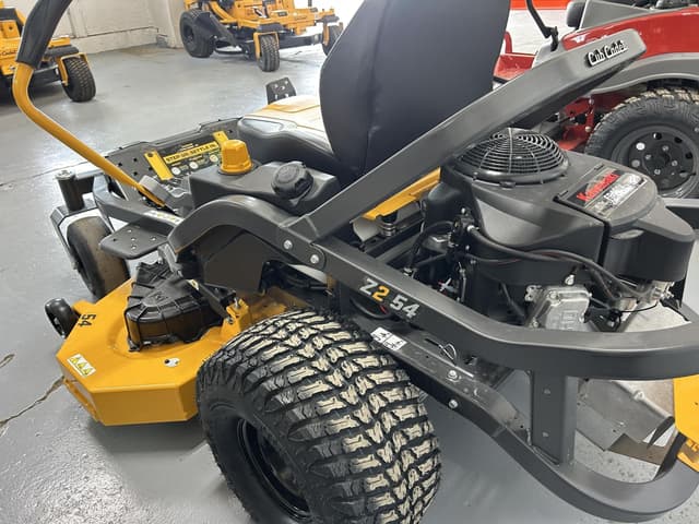 Image of Cub Cadet Z2 54 equipment image 2