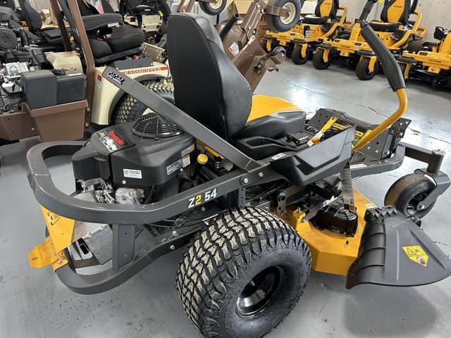 Image of Cub Cadet Z2 54 equipment image 4