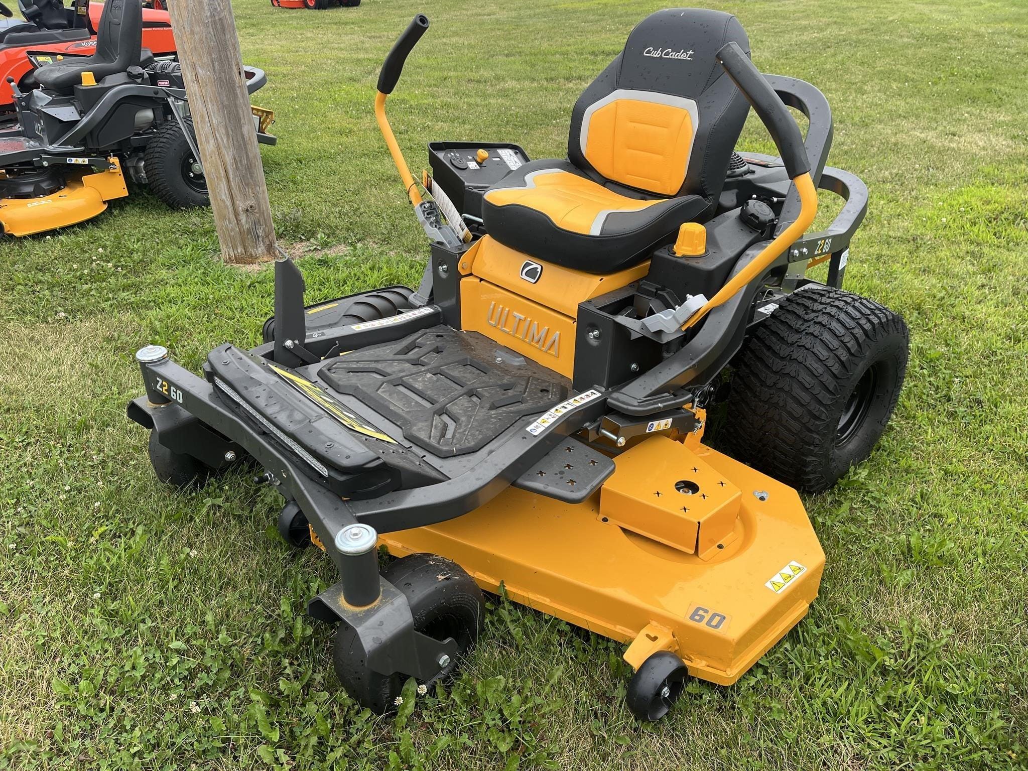 2026 Cub Cadet Z2 60 Equipment Image0