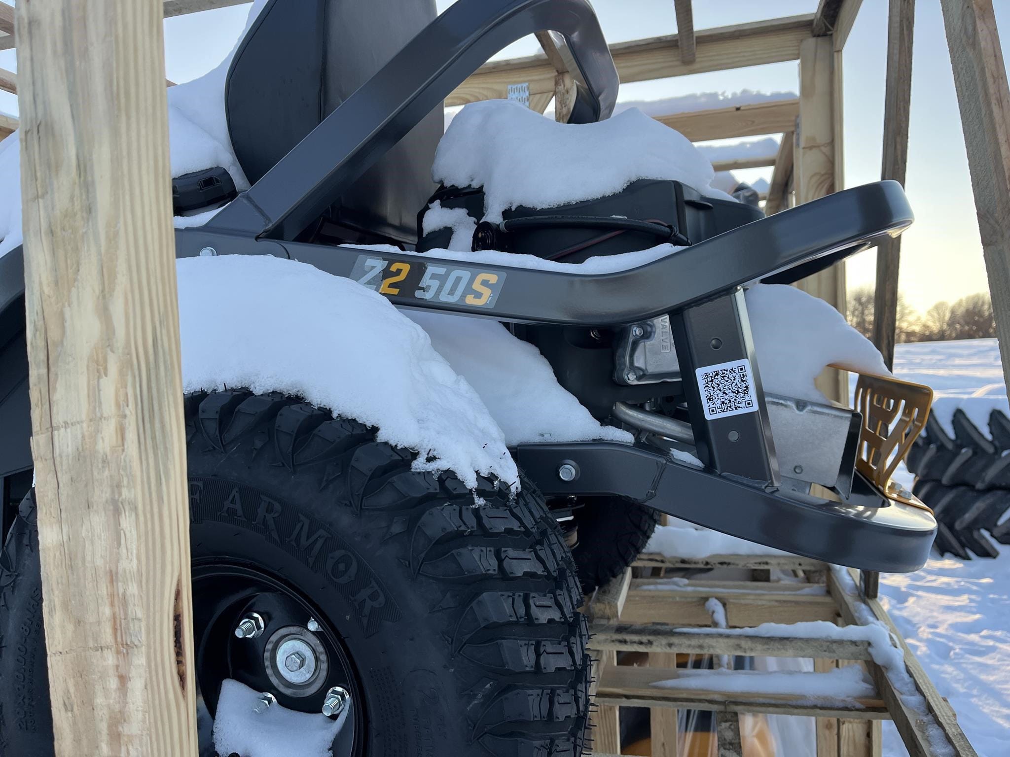 2026 Cub Cadet Z2 60 Equipment Image0