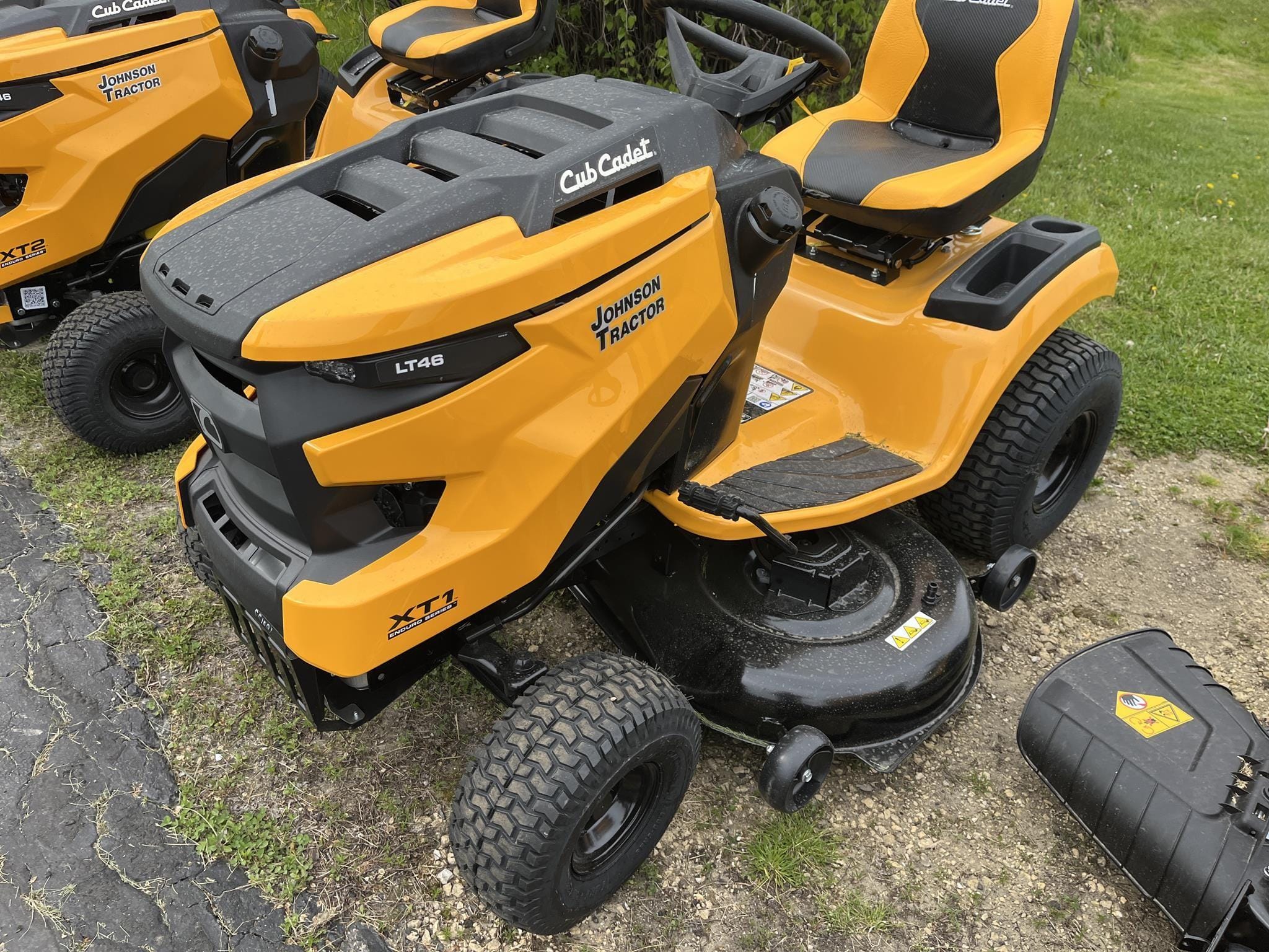 2026 Cub Cadet XT1 LT46 Equipment Image0